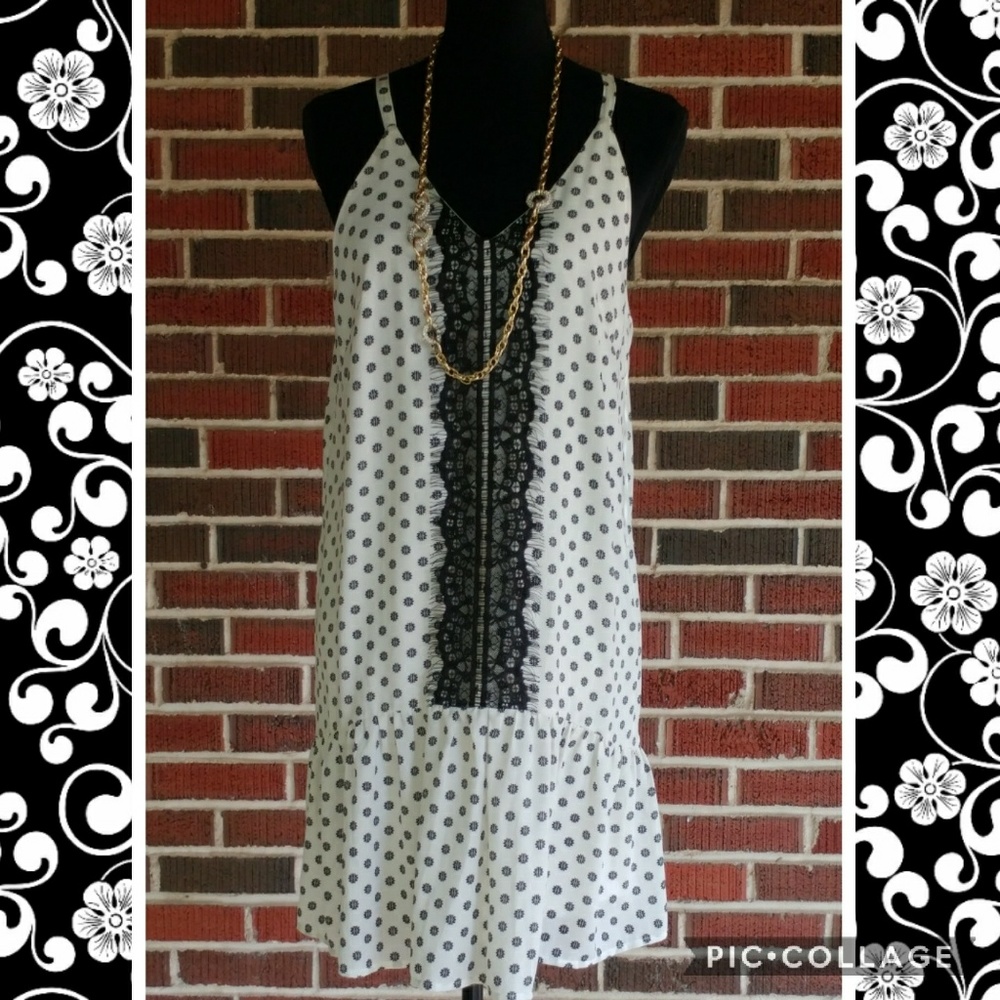 •••Q & A Printed Dress•••